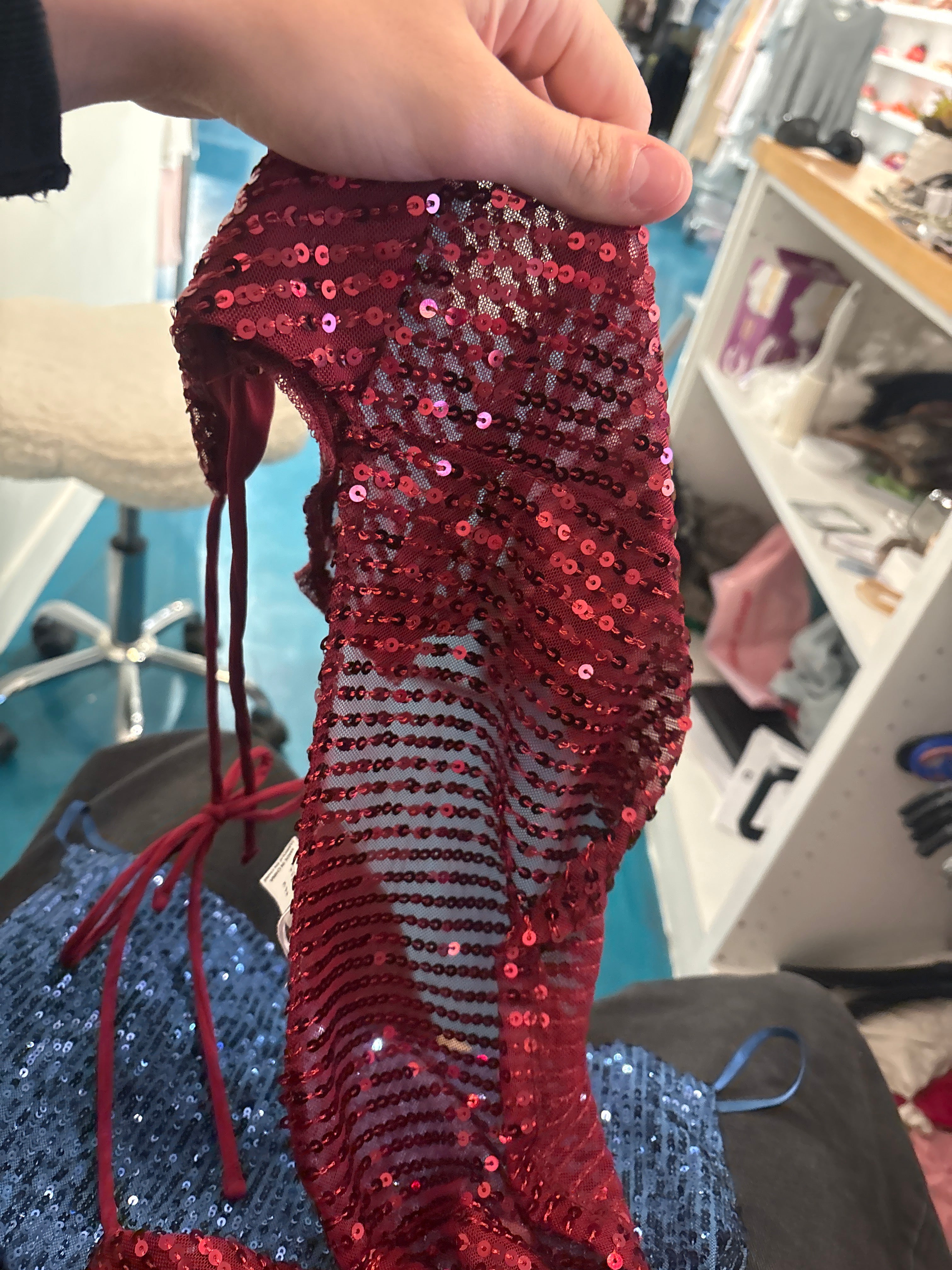 sparkly red top d