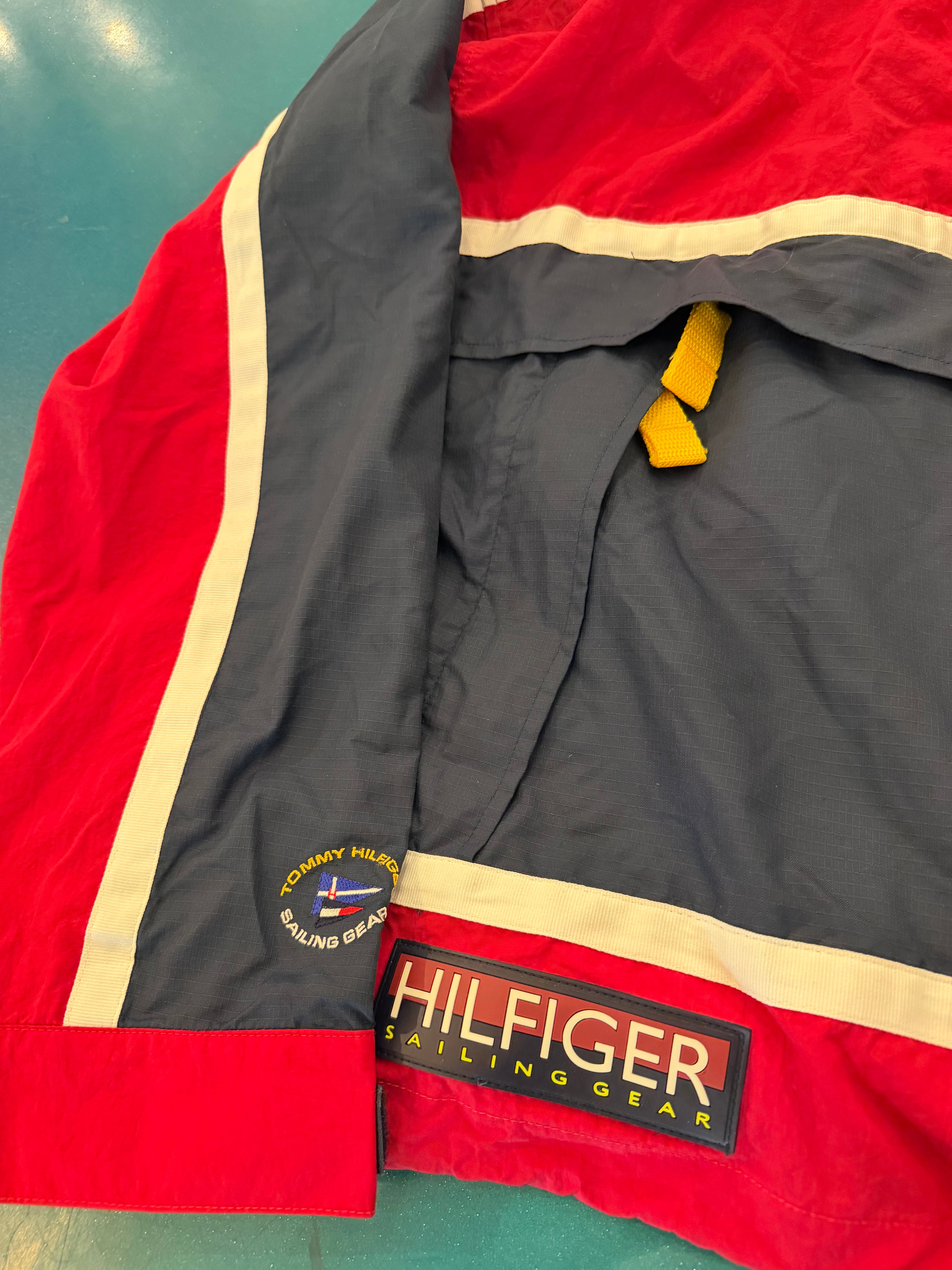 Vintage Tommy Hilfiger Jacket (XL)
