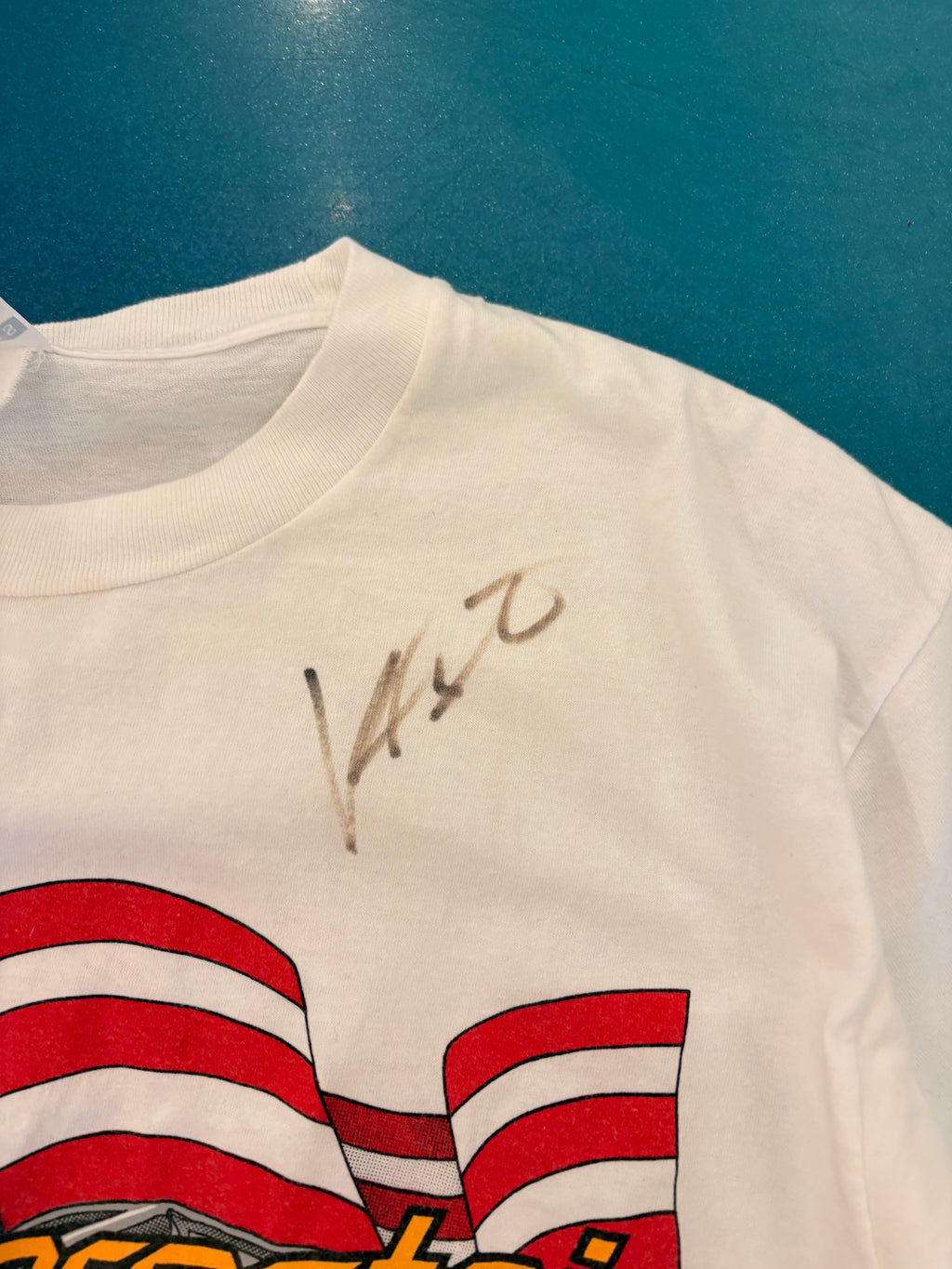 Budwieser Signed T (L)