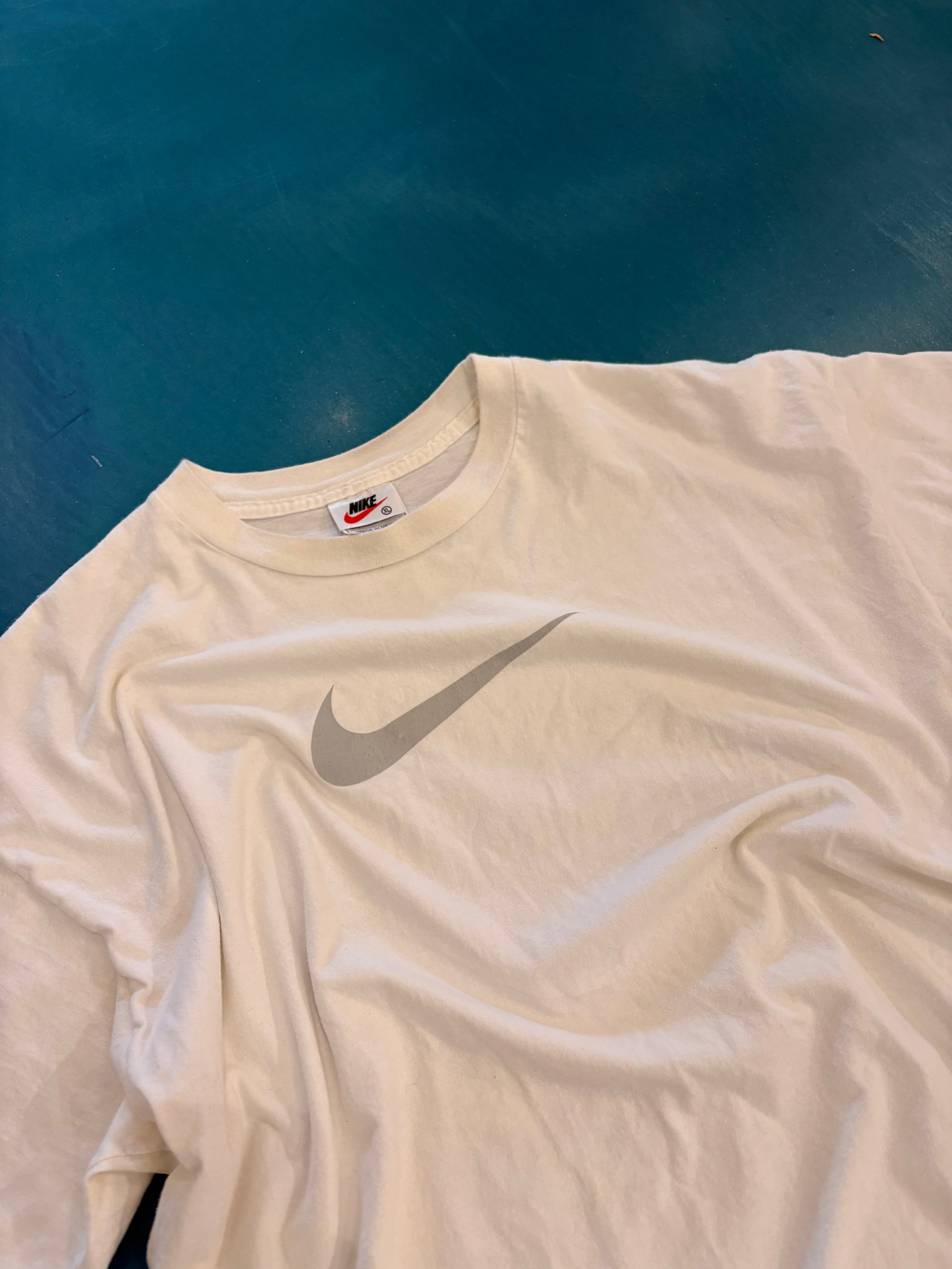2000’s White Nike T (XL)