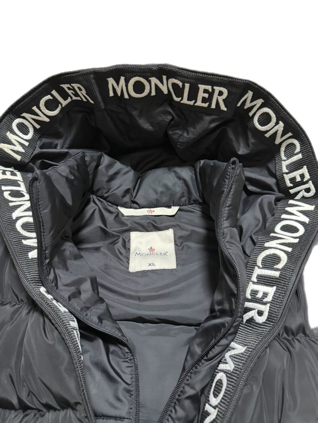 Moncler Puffer Jacket (XL)