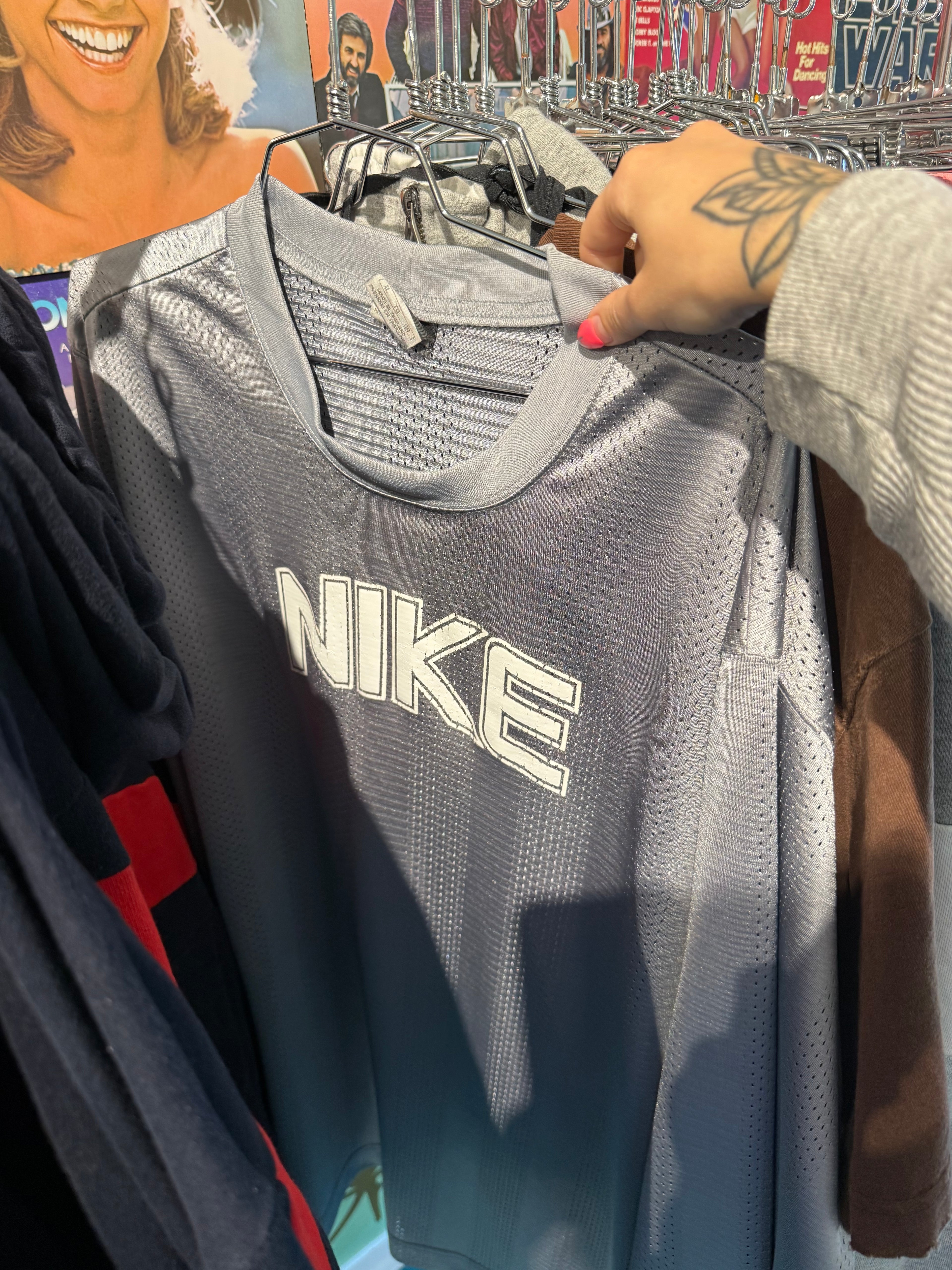 Nike Silver Longsleeve