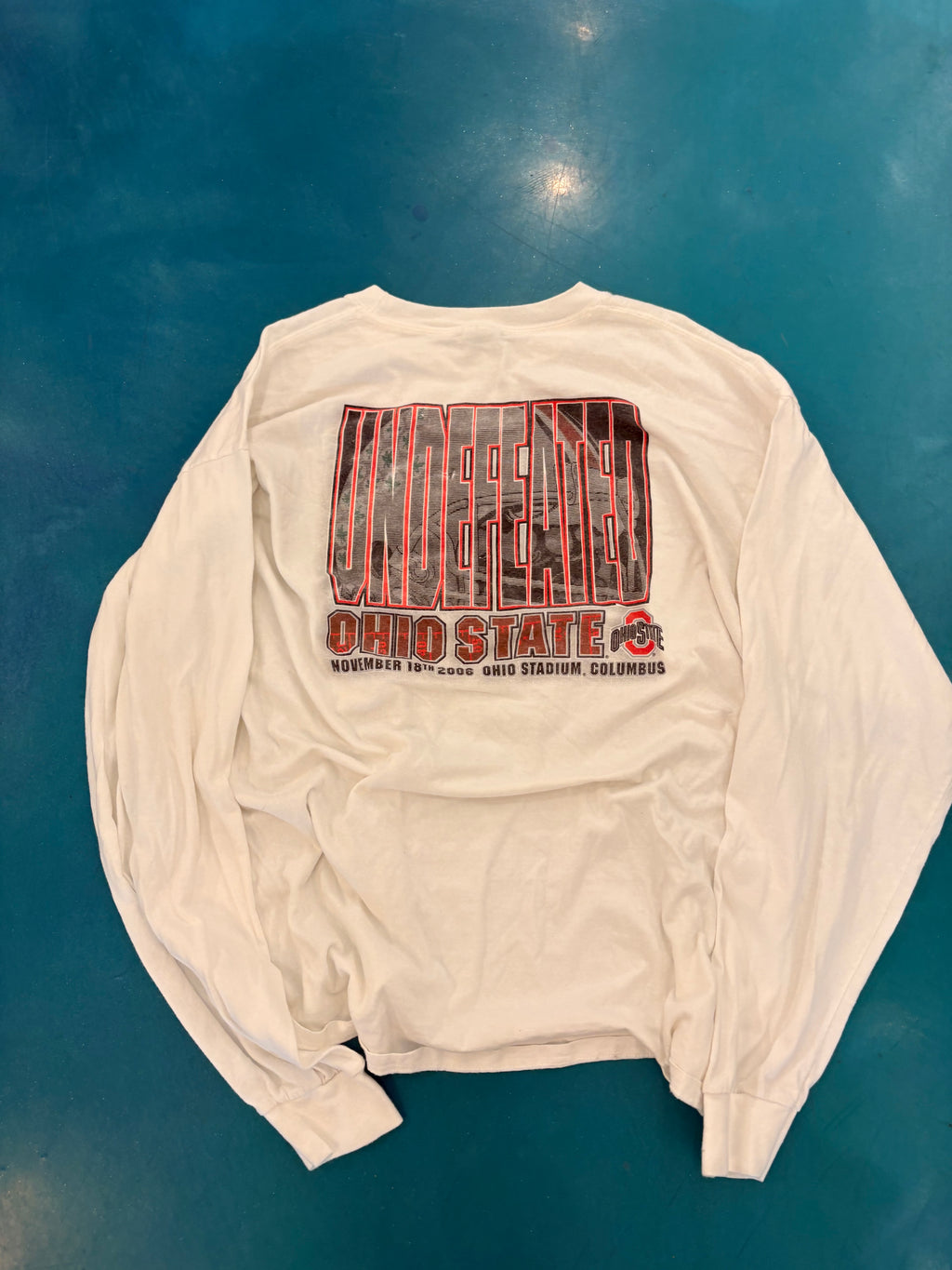 Undefeated T (XL)