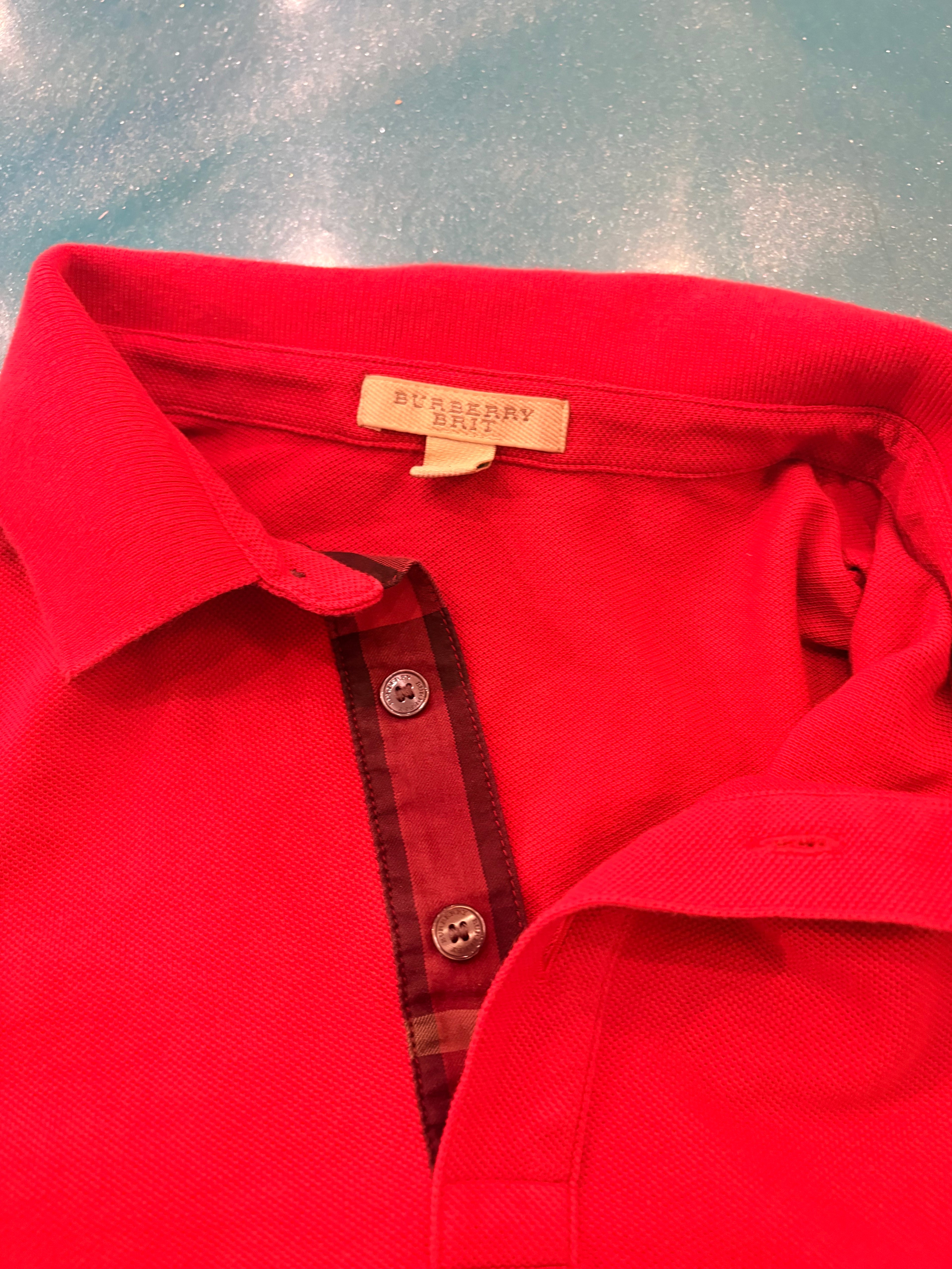 Burberry Red polo (M) D