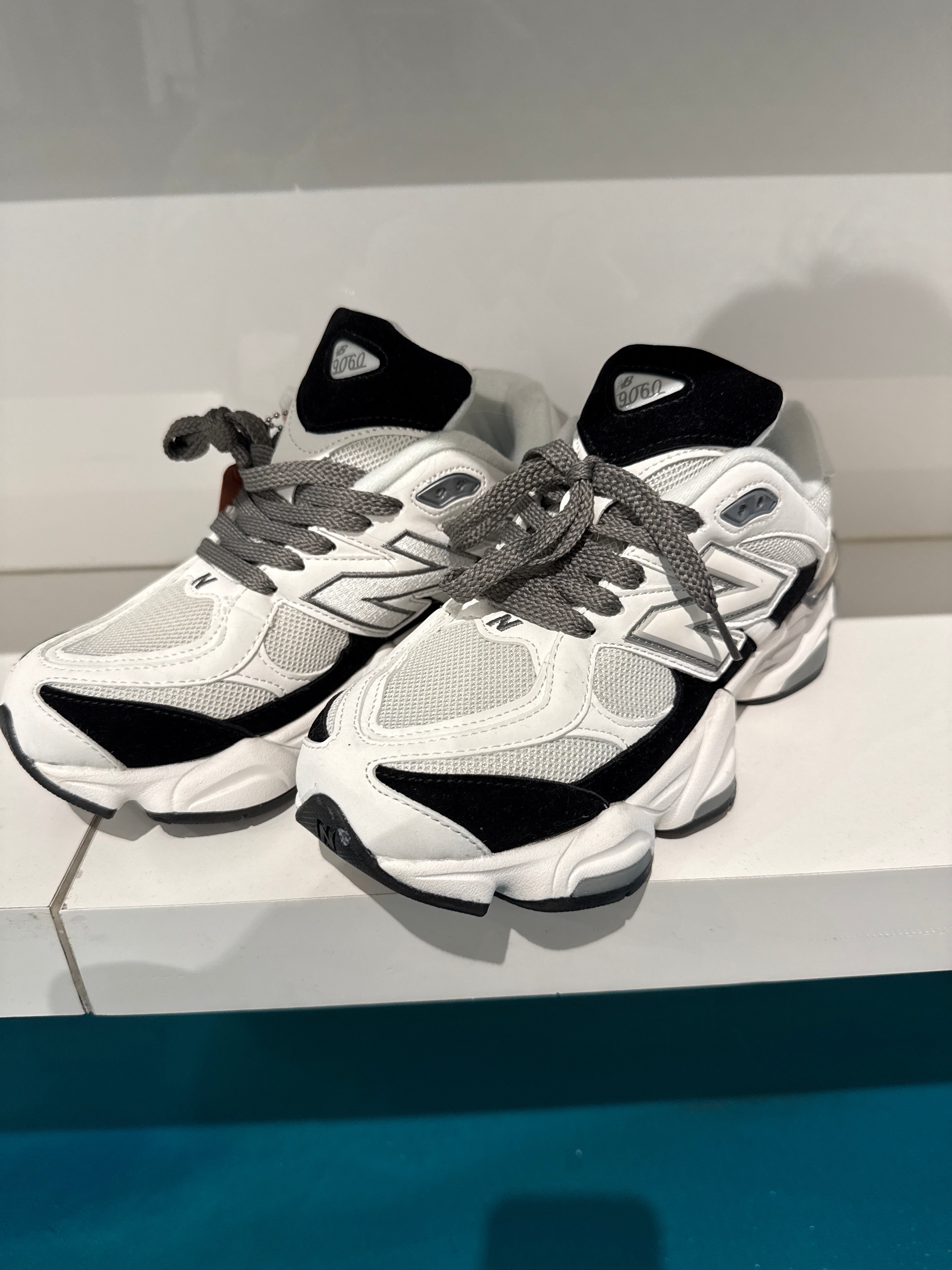 New Balance 9060 (8)