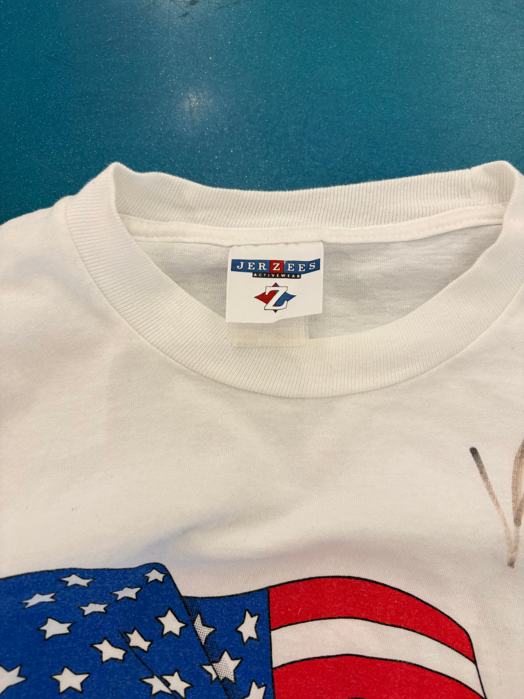 Budwieser Signed T (L)