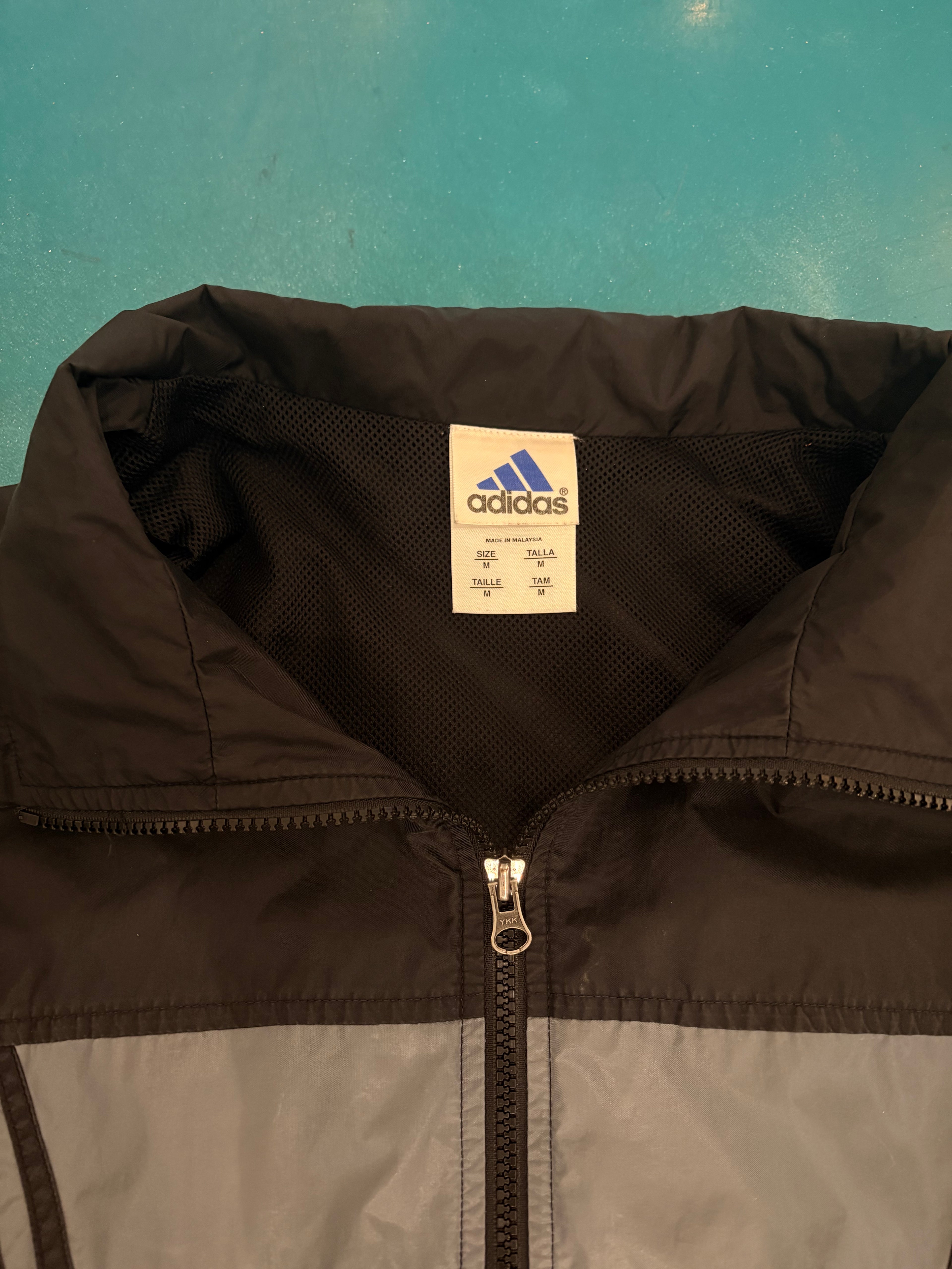 2000’s Adidas windbreaker (M) D