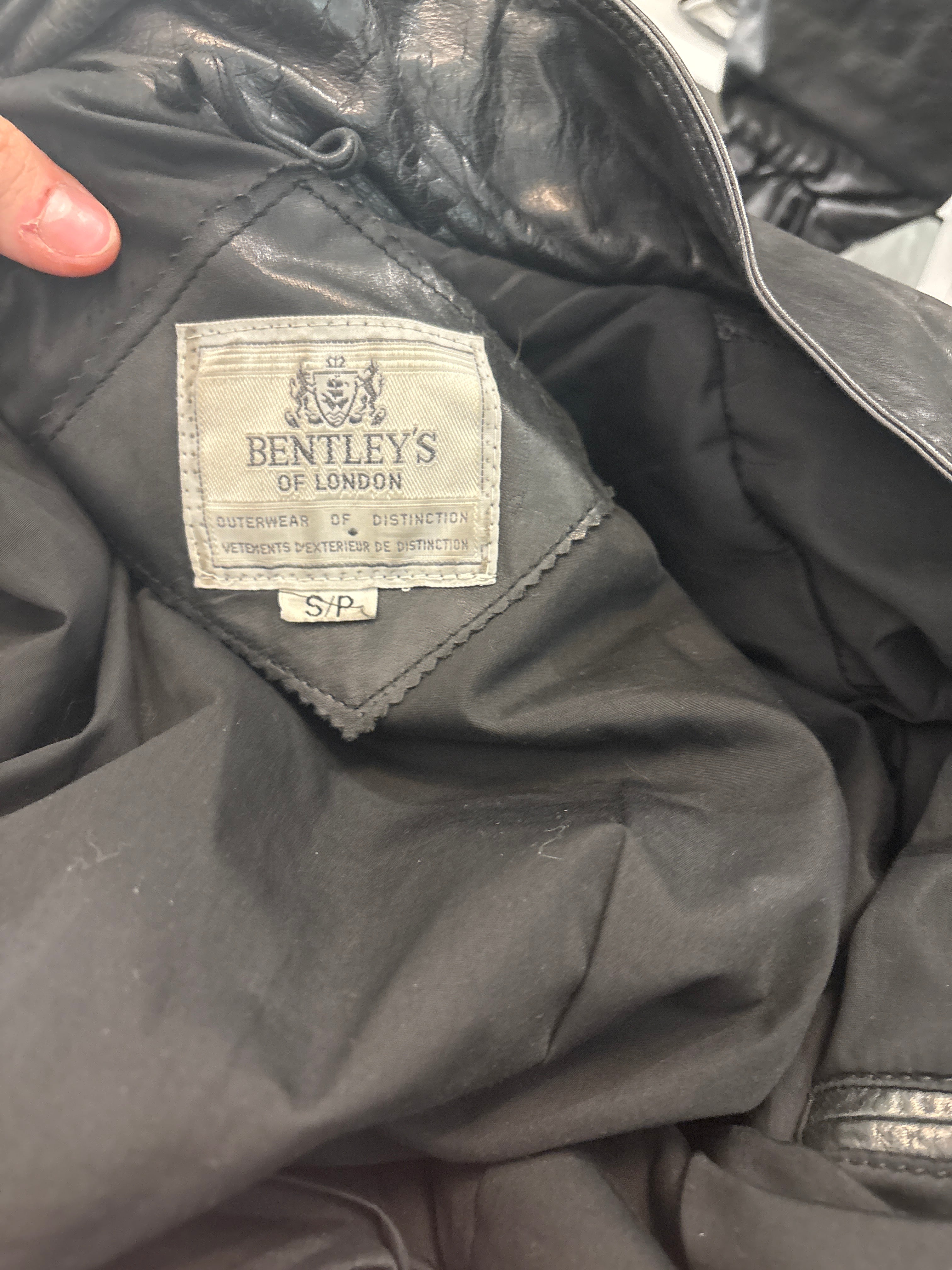 Bentleys of london Leather D