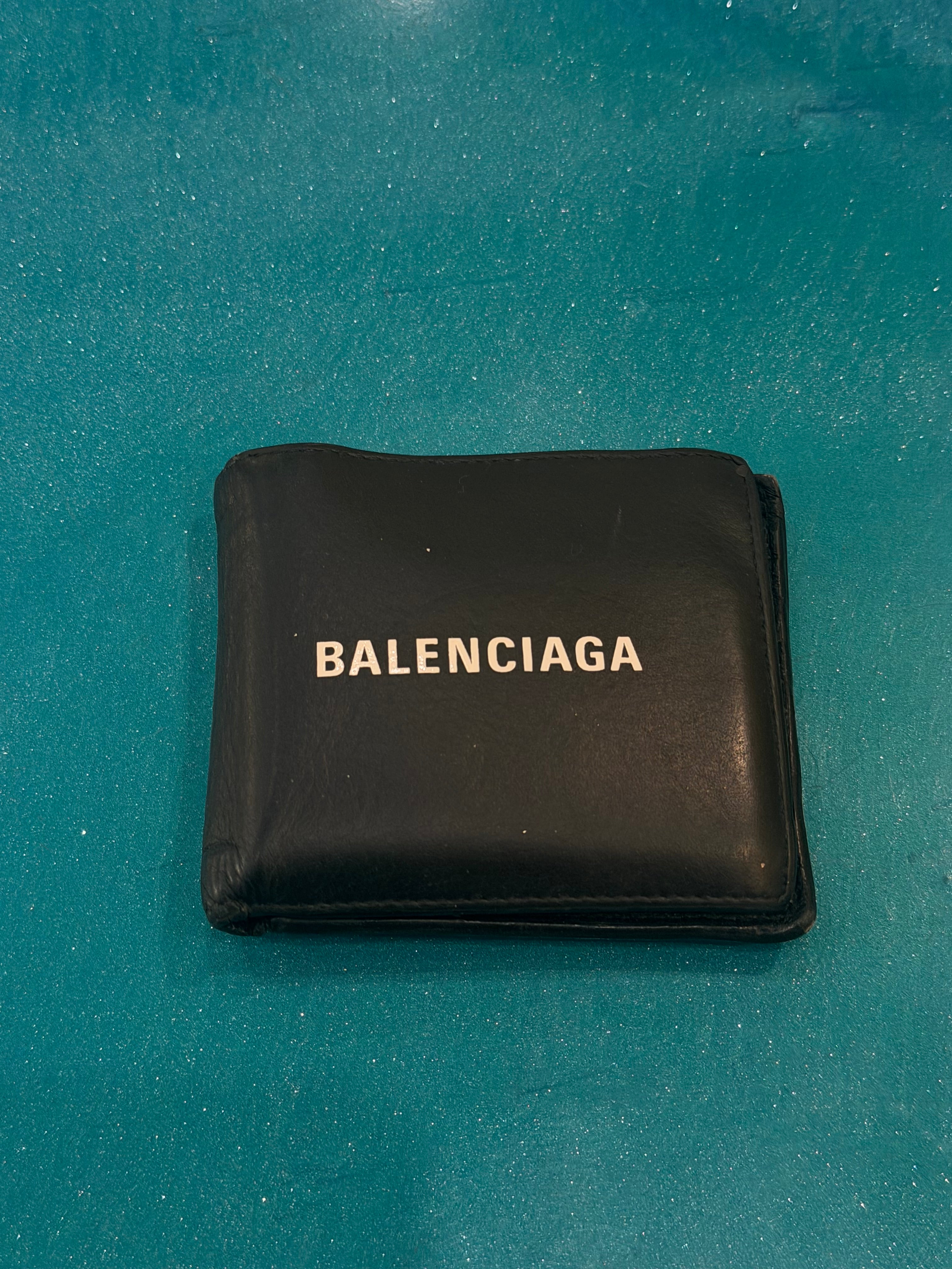 Balenciaga Wallet RUG