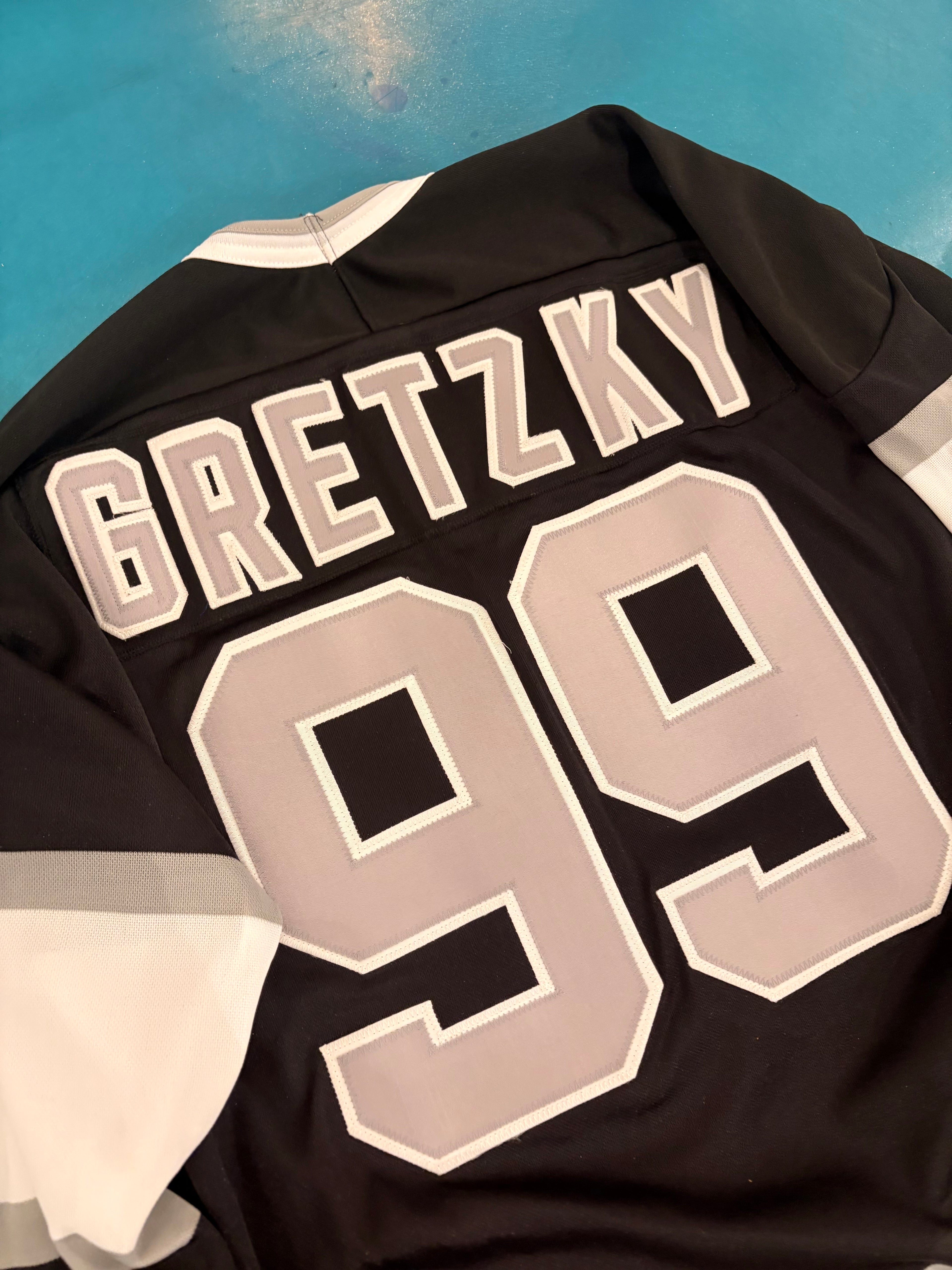 Wayne Gretzky 1983 Jersey (L)