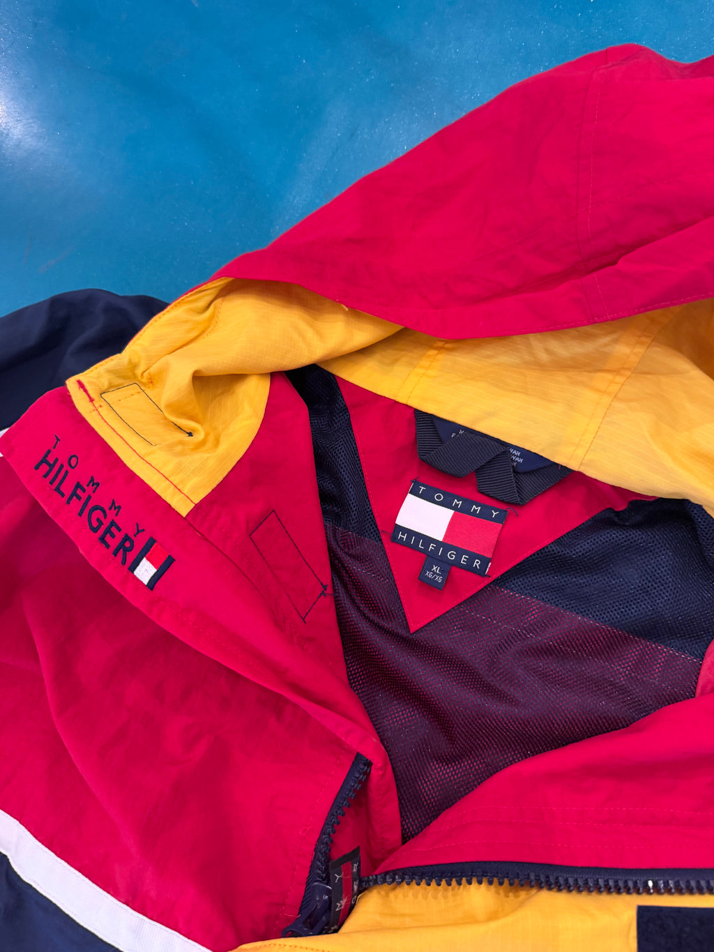Vintage Tommy Hilfiger Jacket (XL)