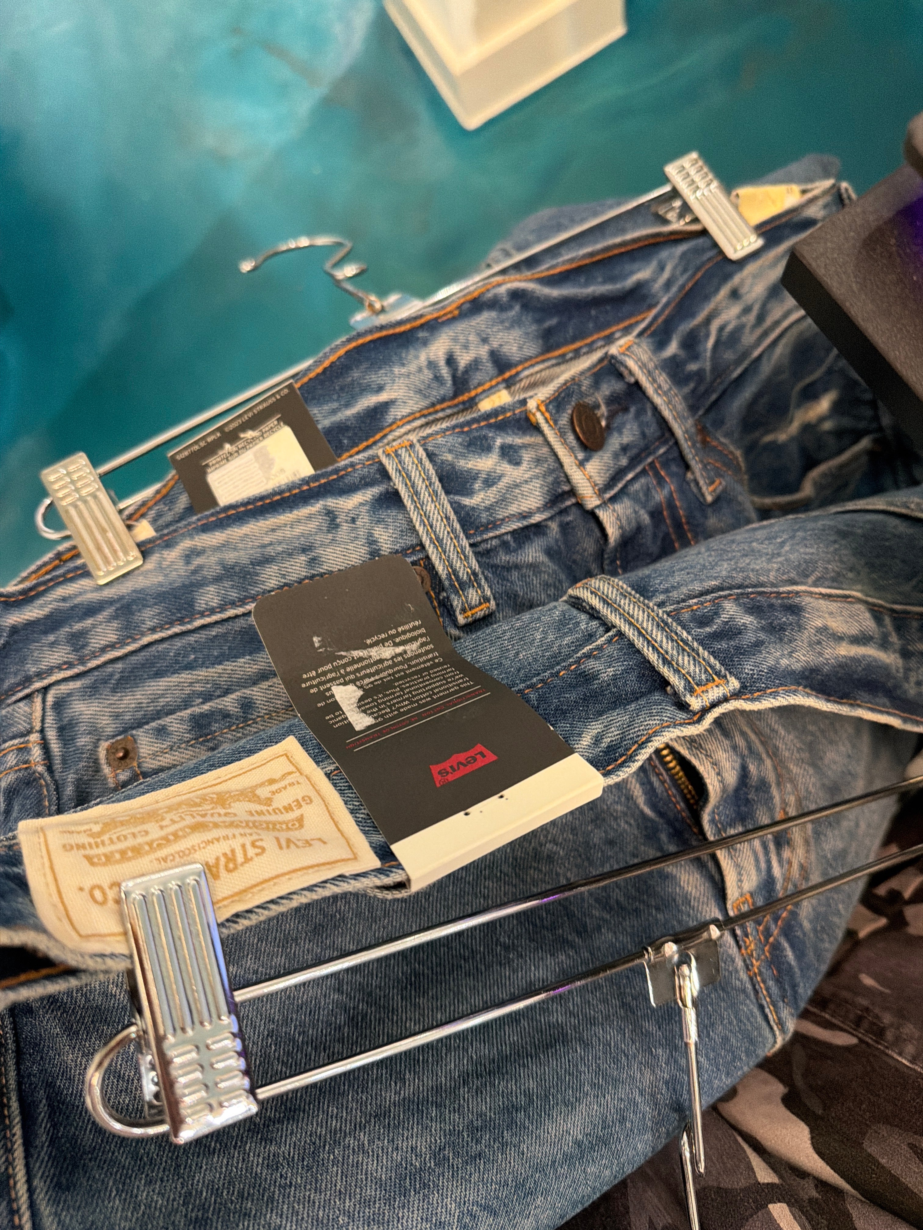 Levi’s Column Skirt