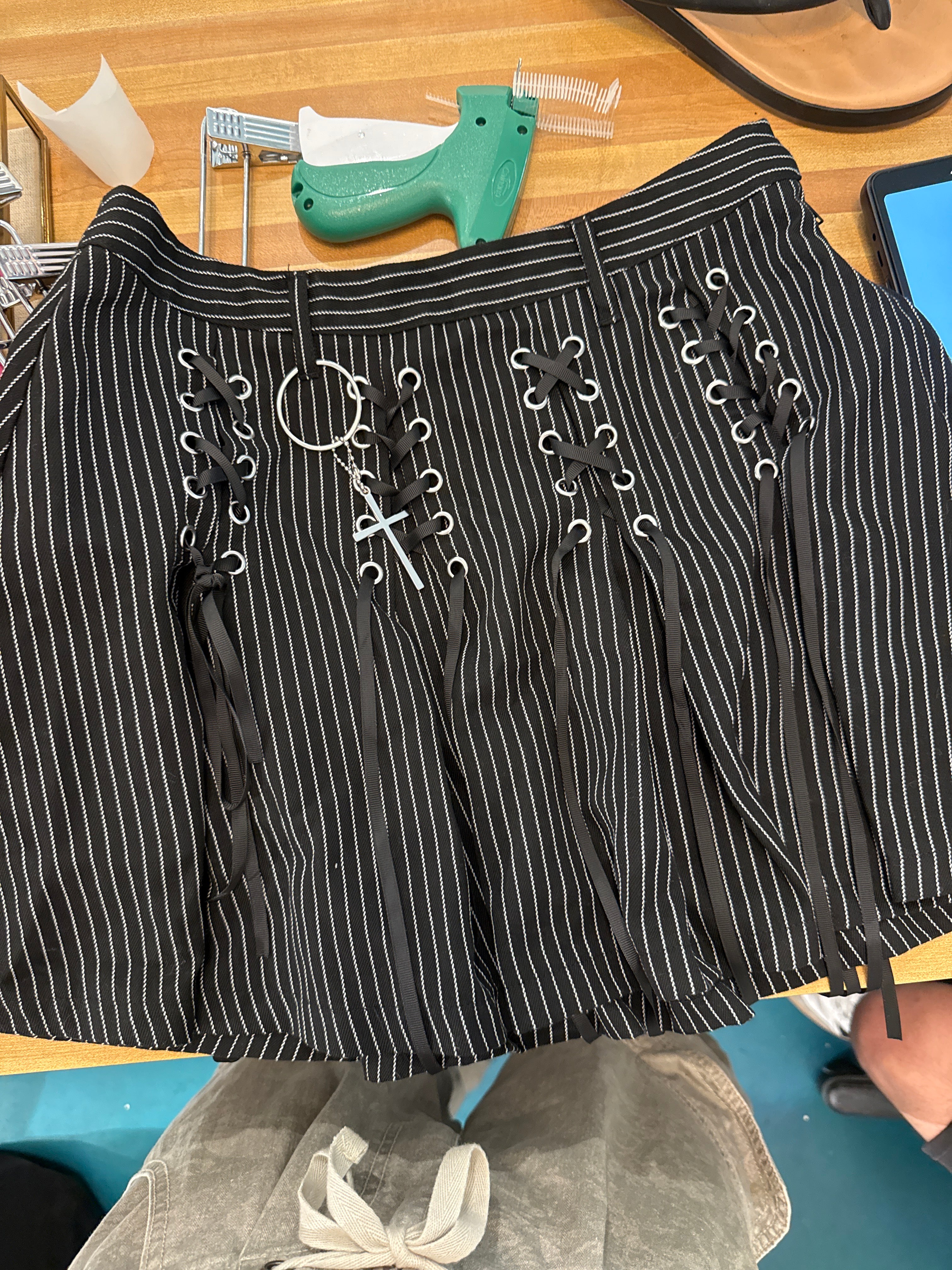 Black Skirt (L)