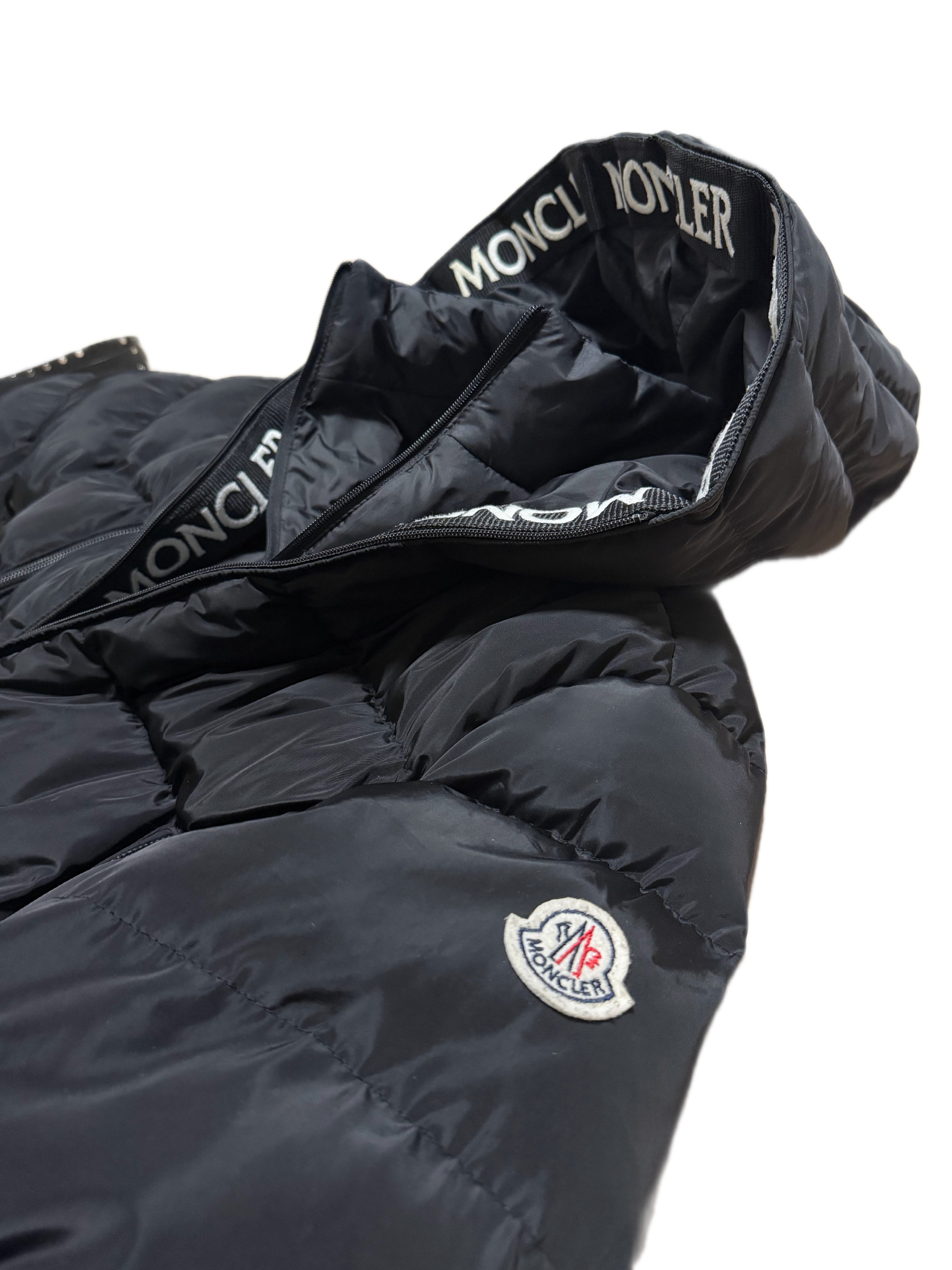 Moncler Puffer Jacket (XL)