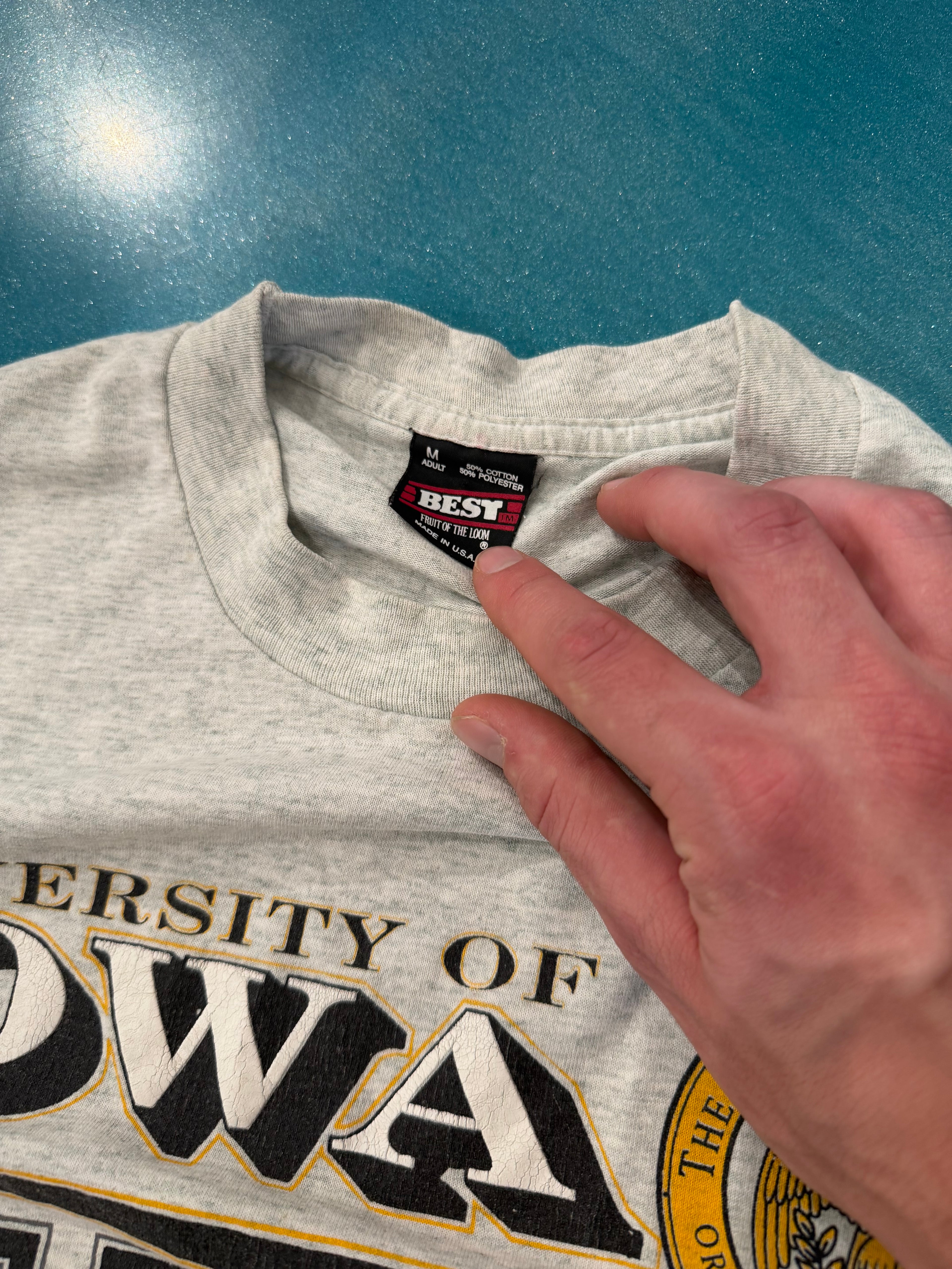 Vintage University of Iowa Hawkeyes T-Shirt (M)