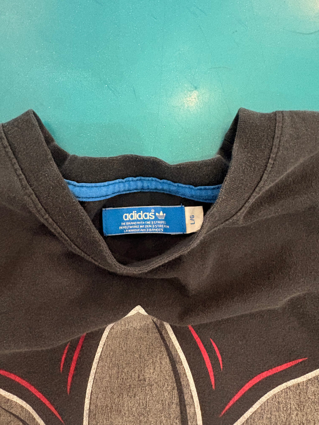 Y2K Adidas graffiti T (L) D