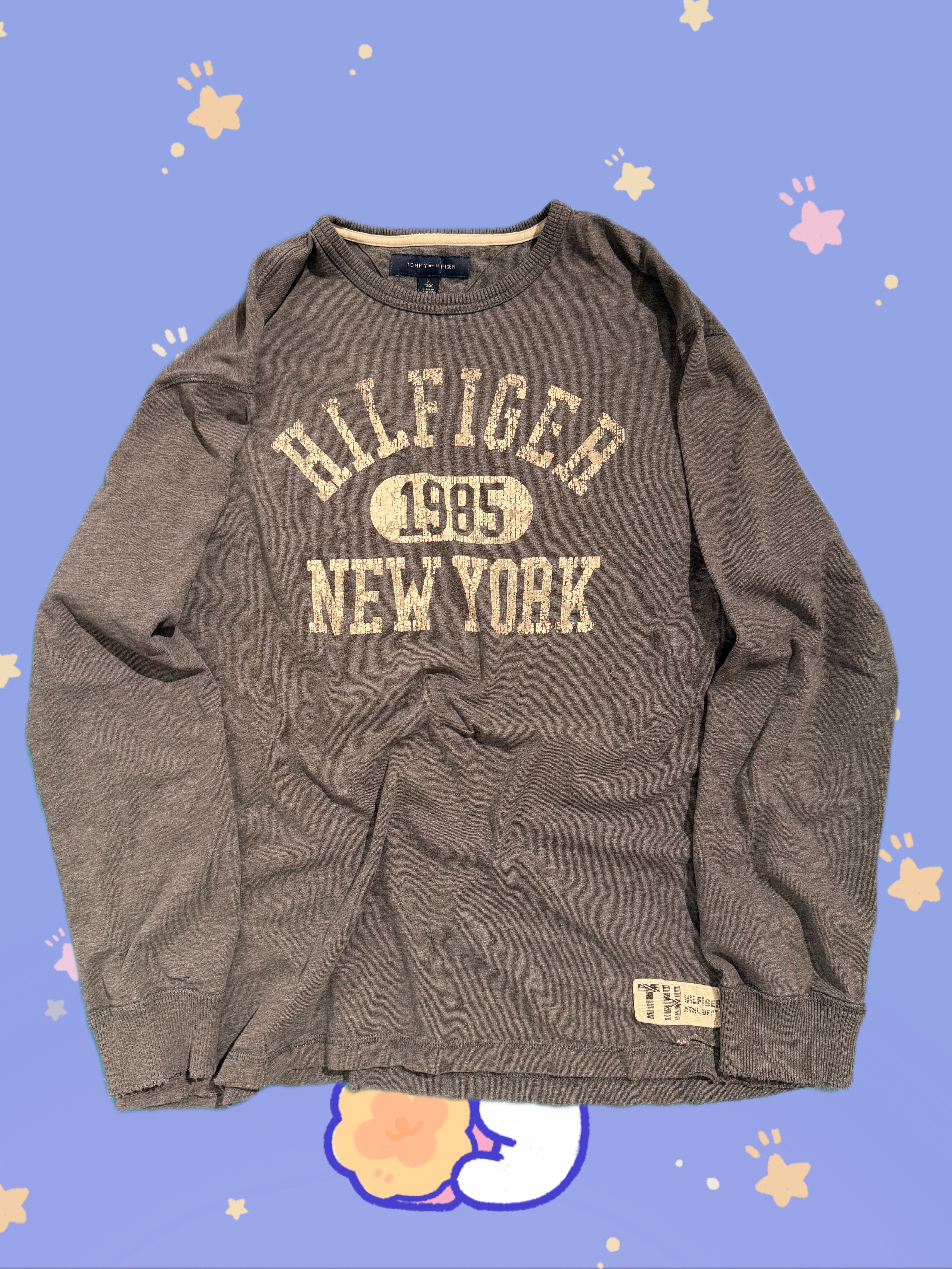 Distressed Tommy Hilfiger Longsleeve (XL)