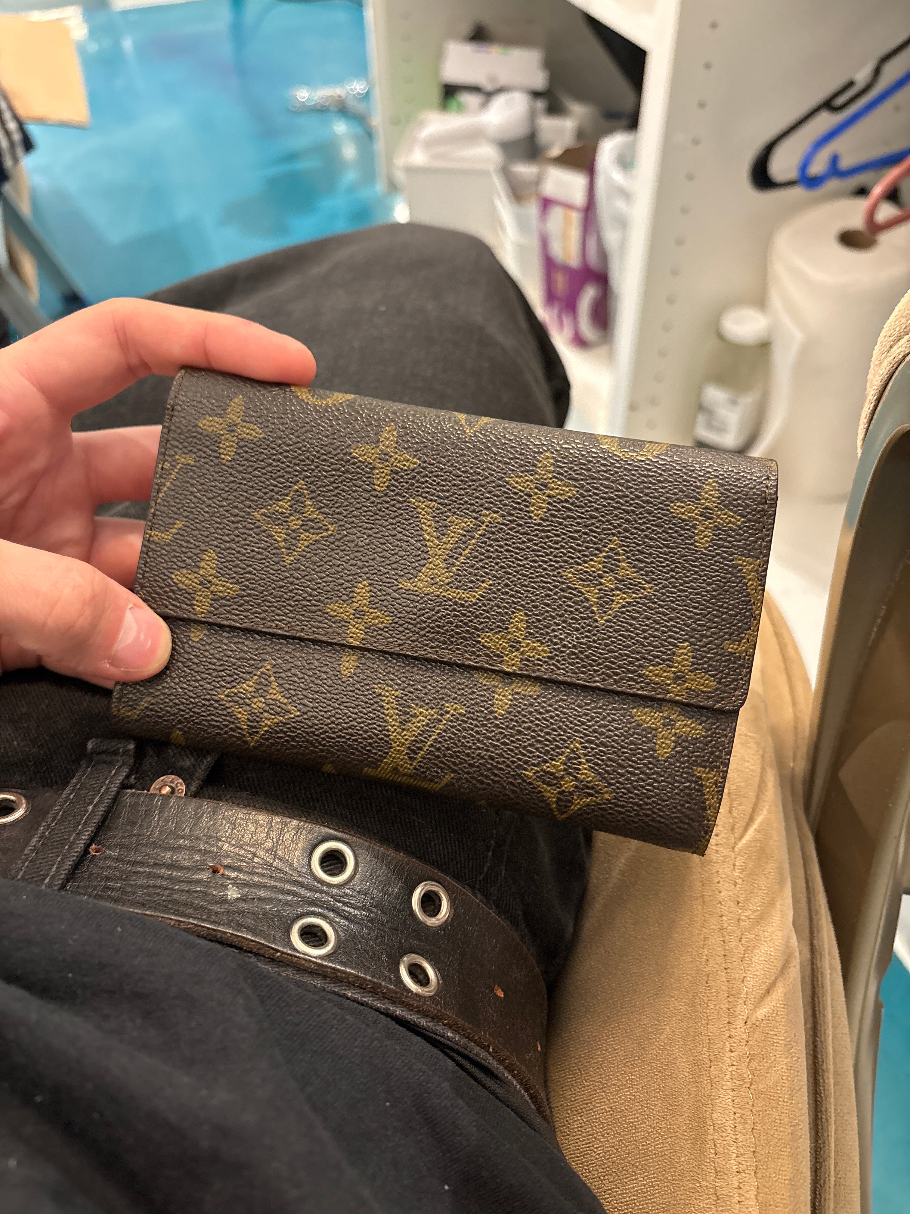 fake LV wallet