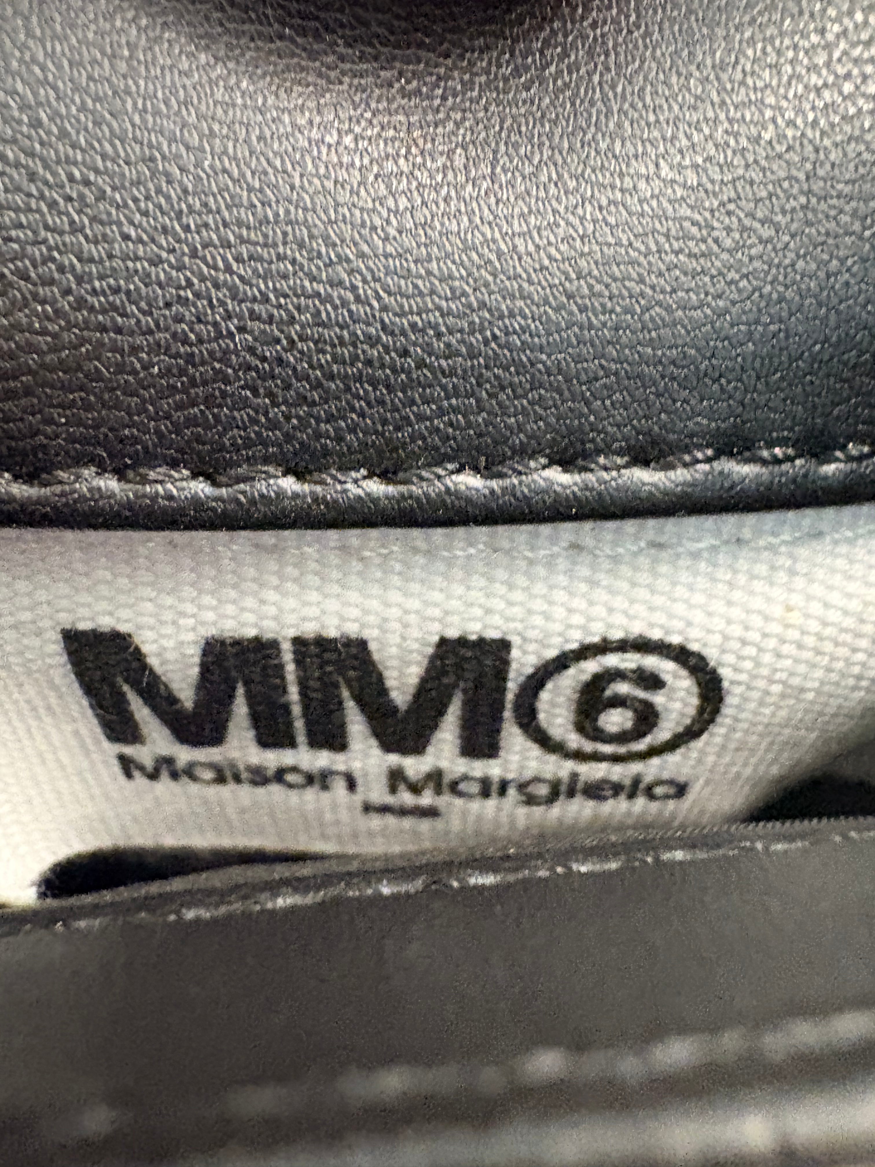 MM6 Maison Margelia Phone Bag RUG