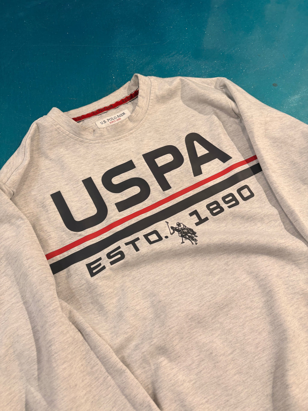 Polo grey crewneck (L) D