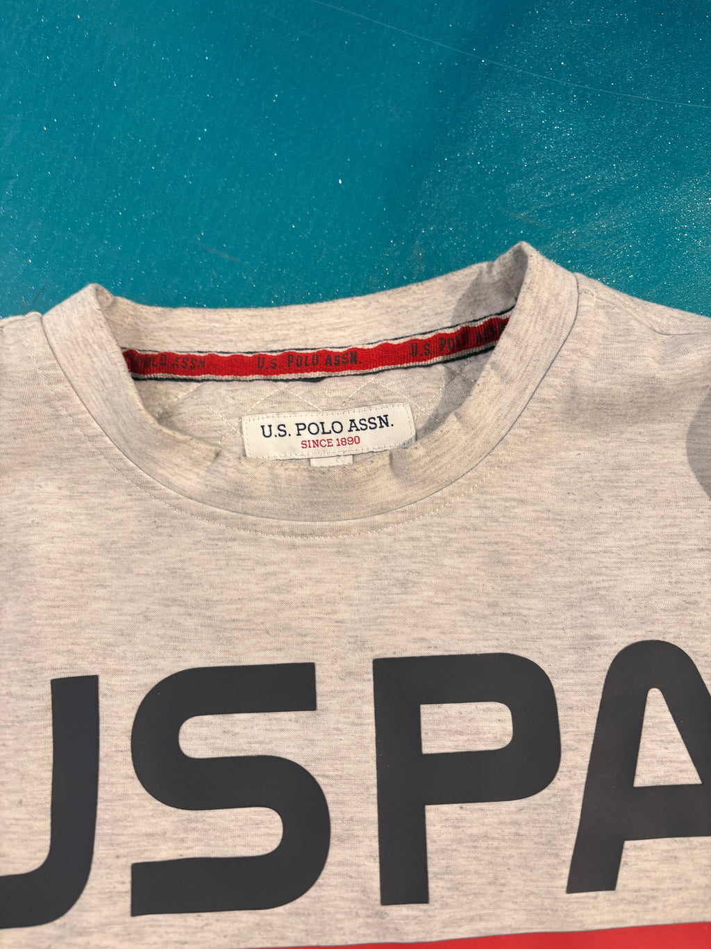 Polo grey crewneck (L) D