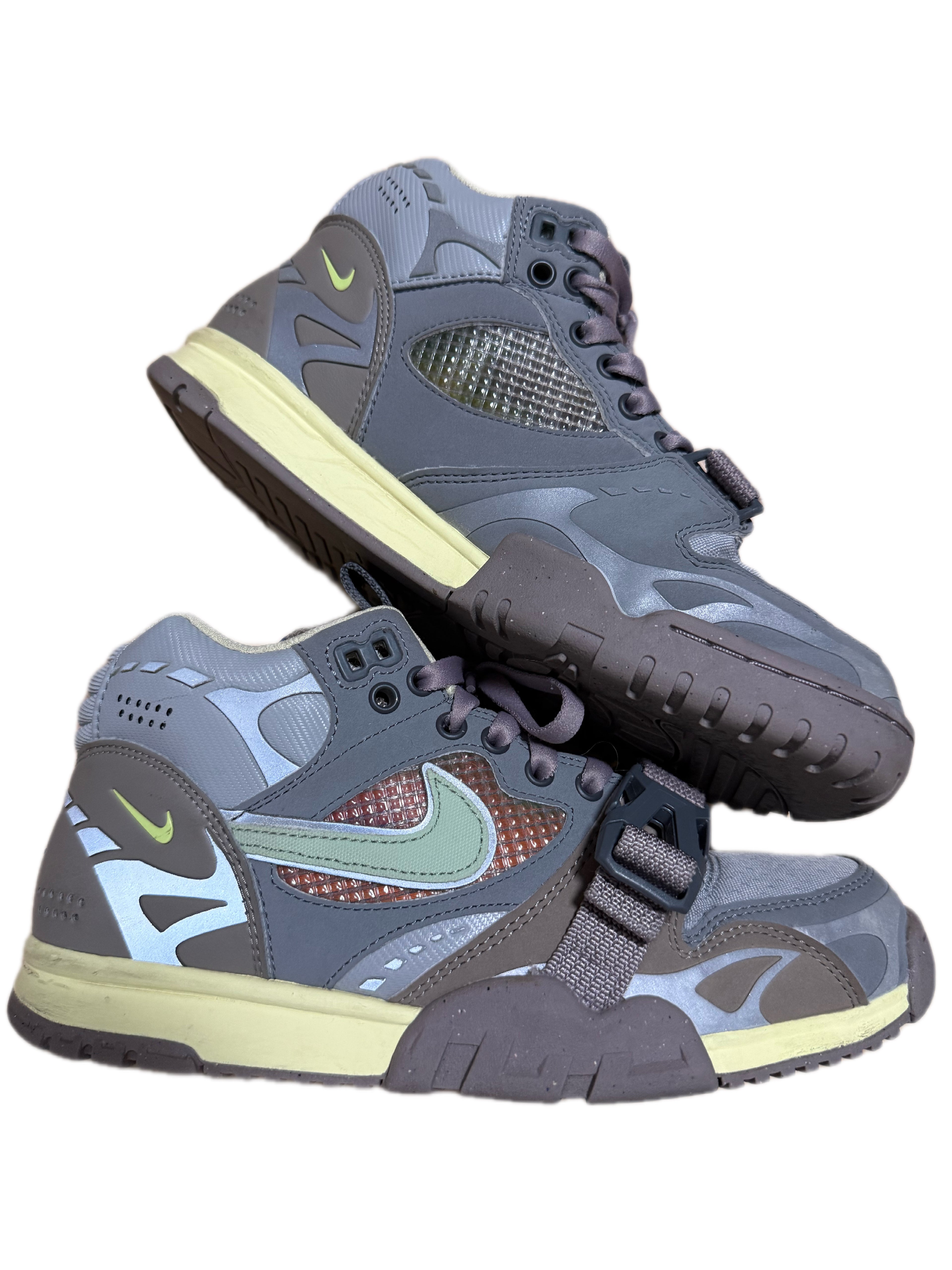 Nike Air Trainers 1 SP (7.5)