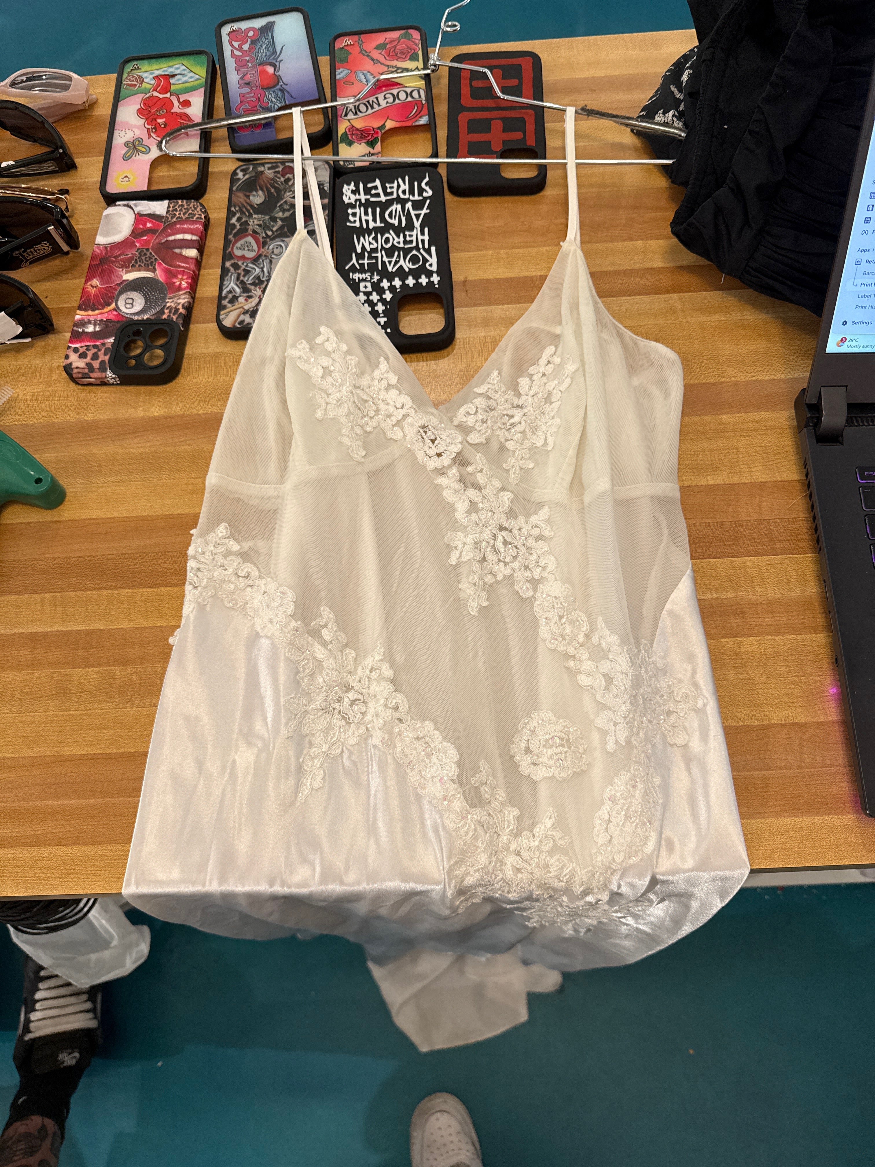 White Lace Maxi (XL)
